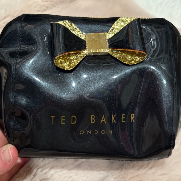 Ted Baker Shiny Black Bag with Glittering Gold Bow - Picture 1 of 5